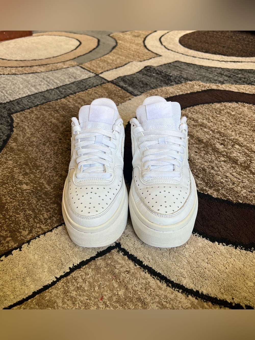 Women’s Nike Court Vision Alta Size 8 - Picture 3 of 8